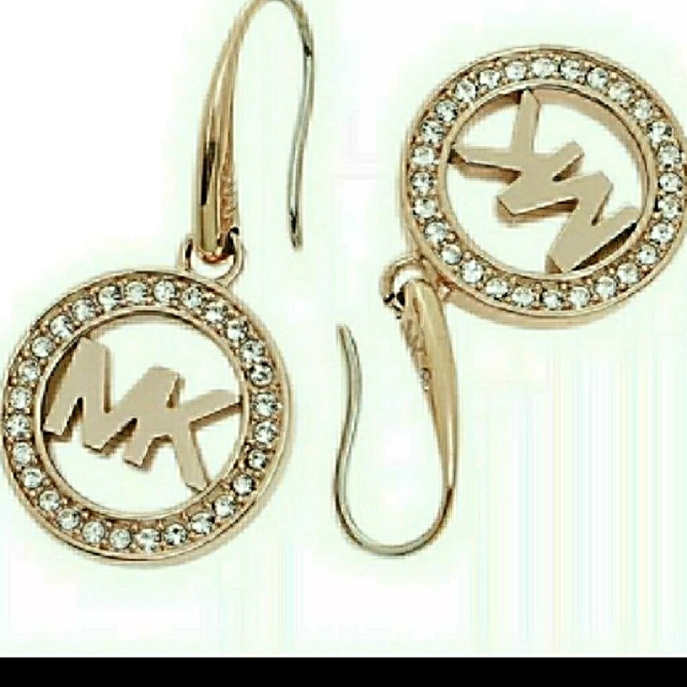 2 left only😄